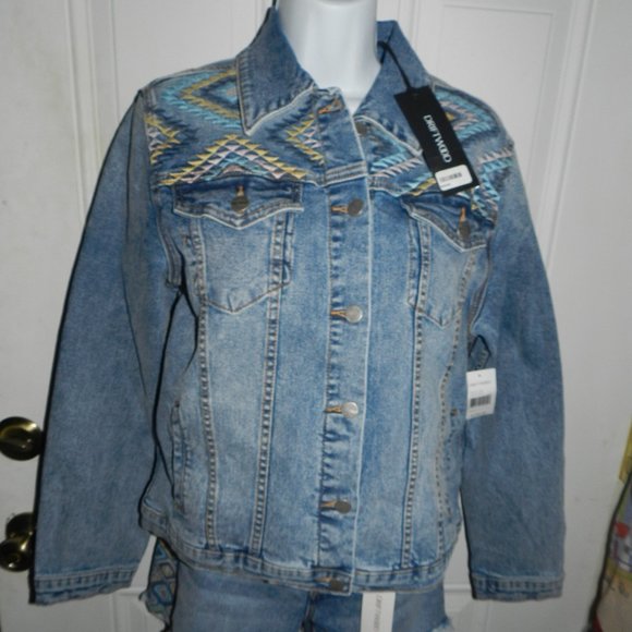 Driftwood Embroidered Denim Jean Jacket Light Wash Aztec Design 🆕NWT - Picture 5 of 14